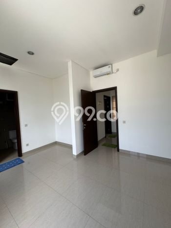 Rumah sewa siap huni 3 Kamar Tidur di BSD City, Tangerang Rumah sewa siap huni 3 Kamar Tidur di BSD City, Tangerang