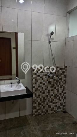UNIT LANGKA! Rumah di BSD City, 3 KT, View Kota, LT 180m² Bangunan 125m² UNIT LANGKA! Rumah di BSD City, 3 KT, View Kota, LT 180m² Bangunan 125m²