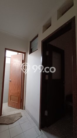 Disewakan! Rumah 4 Kamar Tidur &
5 Kamar Mandi di BSD City, Tangerang Disewakan! Rumah 4 Kamar Tidur &
5 Kamar Mandi di BSD City, Tangerang