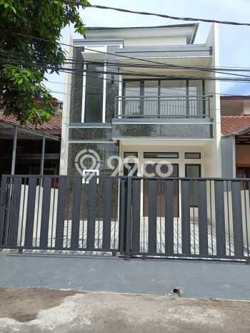 For Sale Hunian Rumah Terawat 4 Kamar di Villa Melati Mas, Tangerang Selatan For Sale Hunian Rumah Terawat 4 Kamar di Villa Melati Mas, Tangerang Selatan