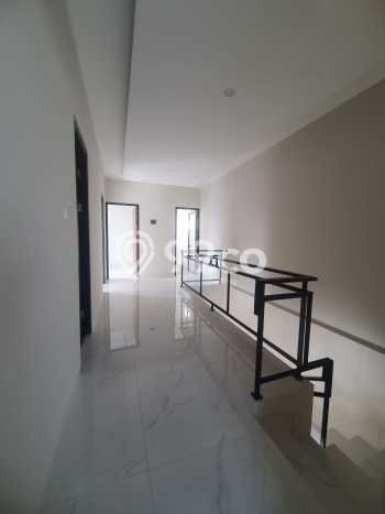 Dijual Rumah Luas Megah Dengan View Cantik di Villa Melati Mas, Tangerang Selatan Dijual Rumah Luas Megah Dengan View Cantik di Villa Melati Mas, Tangerang Selatan