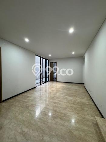 Rumah sewa siap huni 4 KT di BSD City, Tangerang Rumah sewa siap huni 4 KT di BSD City, Tangerang