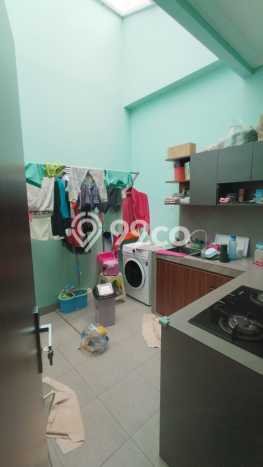 Rumah Luas Asri 2 KT Siap Huni di Villa Melati Mas Tangerang Selatan Rumah Luas Asri 2 KT Siap Huni di Villa Melati Mas Tangerang Selatan