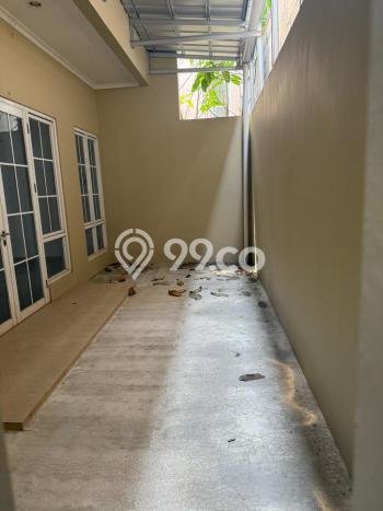 Rumah Luxury Modern Tanpa Renovasi di Gading Serpong Tangerang Rumah Luxury Modern Tanpa Renovasi di Gading Serpong Tangerang