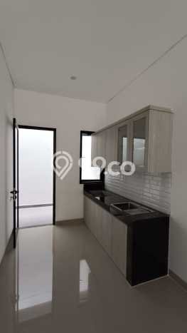 Dijual Rumah 4 Kamar Lokasi Strategis Bagus dan Strategis di Serpong Utara Dijual Rumah 4 Kamar Lokasi Strategis Bagus dan Strategis di Serpong Utara