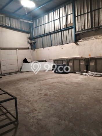 Gudang Disewa di Bekasi dengan LB 289m2 Area Komersial Ramai Gudang Disewa di Bekasi dengan LB 289m2 Area Komersial Ramai