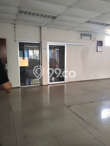 Gudang Disewa di Bekasi dengan LB 289m2 Area Komersial Ramai Gudang Disewa di Bekasi dengan LB 289m2 Area Komersial Ramai