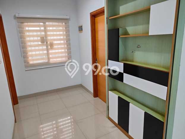 Rumah Modern Cantik 3 KT Bisa Langsung Pindah di Lippo Cikarang Rumah Modern Cantik 3 KT Bisa Langsung Pindah di Lippo Cikarang