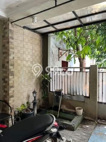 Jual Rumah Eksklusif 2 KT di Jababeka, Bekasi Jual Rumah Eksklusif 2 KT di Jababeka, Bekasi