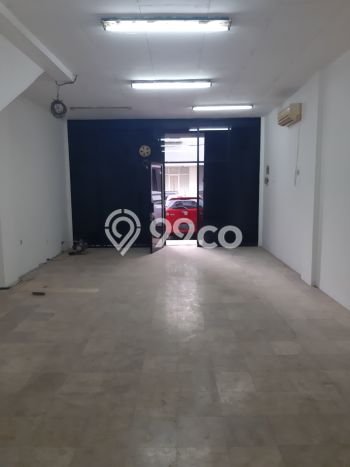Ruko Dijual di Jakarta Selatan LT 60m2 & LB 180m2 Lokasi Terbaik! Ruko Dijual di Jakarta Selatan LT 60m2 & LB 180m2 Lokasi Terbaik!
