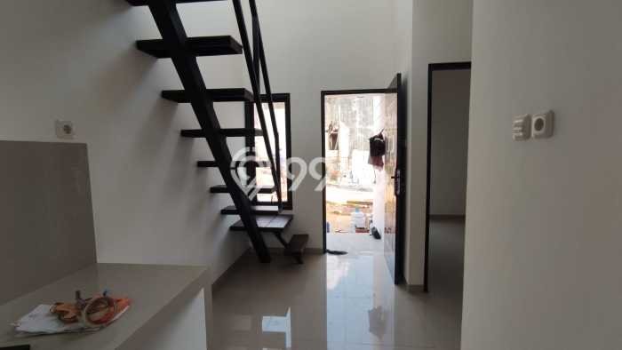 Dijual Rumah Strategis Bagus Punya 2 KT di Jagakarsa Jakarta Selatan SHM Dijual Rumah Strategis Bagus Punya 2 KT di Jagakarsa Jakarta Selatan SHM