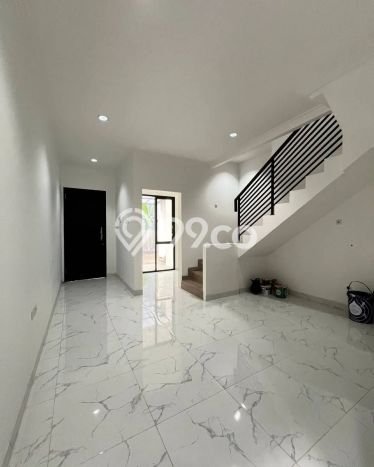Dijual Hunian Rumah Terawat 3 KT di Ciganjur, Jakarta Selatan Dijual Hunian Rumah Terawat 3 KT di Ciganjur, Jakarta Selatan