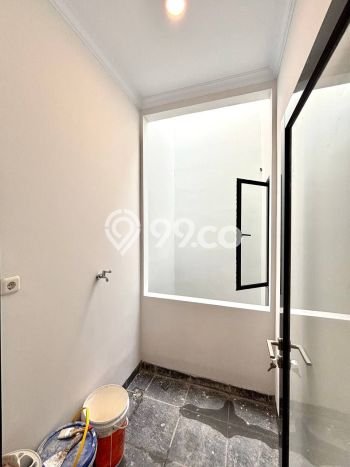 Rumah Strategis Minimalis Lb 120m2 di Cinere, Depok Rumah Strategis Minimalis Lb 120m2 di Cinere, Depok