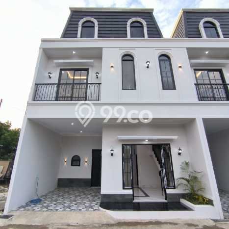 Jual Rumah Minimalis Bagus Punya 3 KT di Jagakarsa Jakarta Selatan SHM Jual Rumah Minimalis Bagus Punya 3 KT di Jagakarsa Jakarta Selatan SHM