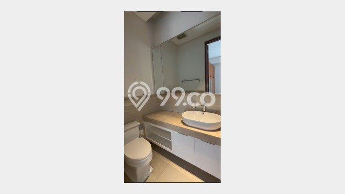 Hunian Modern dengan LT 400m2 & LB 650m2 Disewakan di Pondok Indah Hunian Modern dengan LT 400m2 & LB 650m2 Disewakan di Pondok Indah