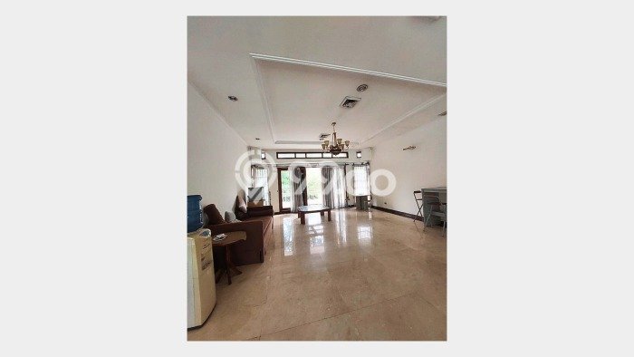Hunian Mewah LB 636m2 Siap Huni Desain Elegan di Pondok Indah, Jakarta Selatan Hunian Mewah LB 636m2 Siap Huni Desain Elegan di Pondok Indah, Jakarta Selatan