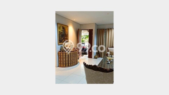 Hunian Mewah LB 273m2 Siap Huni Desain Elegan di Bintaro, Tangerang Selatan Hunian Mewah LB 273m2 Siap Huni Desain Elegan di Bintaro, Tangerang Selatan