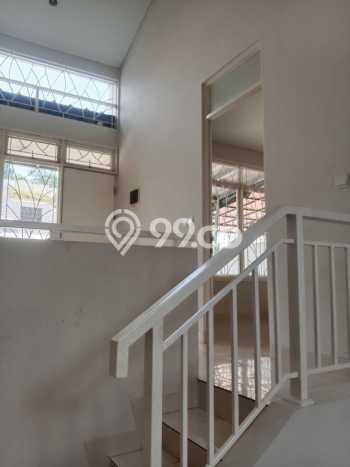 Rumah Luas Asri 3 KT Siap Pakai di Sentul City Bogor Rumah Luas Asri 3 KT Siap Pakai di Sentul City Bogor