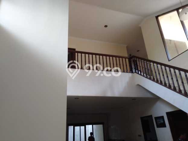 For Sale! Luxury House LT 200m2 Desain Elegan di Petojo For Sale! Luxury House LT 200m2 Desain Elegan di Petojo