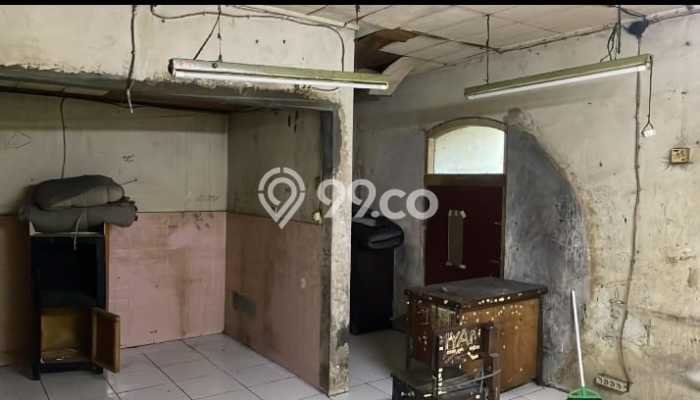 Disewakan Komersial di Kawasan Ramai Jelambar Luas 240m2 Disewakan Komersial di Kawasan Ramai Jelambar Luas 240m2