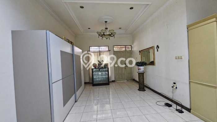 Siap Huni Rumah Mewah 3 Kamar di Grogol Petamburan Dekat ke Mana Pun Siap Huni Rumah Mewah 3 Kamar di Grogol Petamburan Dekat ke Mana Pun