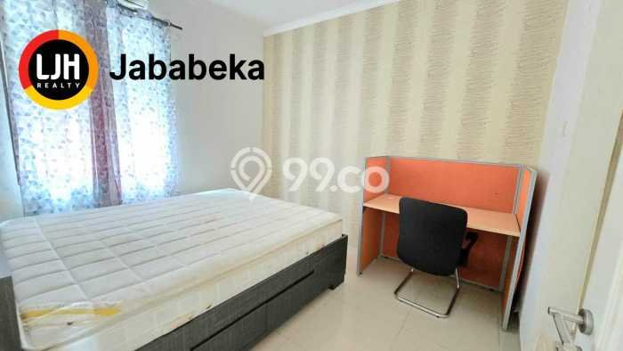 Rumah di Lippo Cikarang, 4 KT, Pemandangan Indah, LT 222m² Bangunan 200m² Rumah di Lippo Cikarang, 4 KT, Pemandangan Indah, LT 222m² Bangunan 200m²