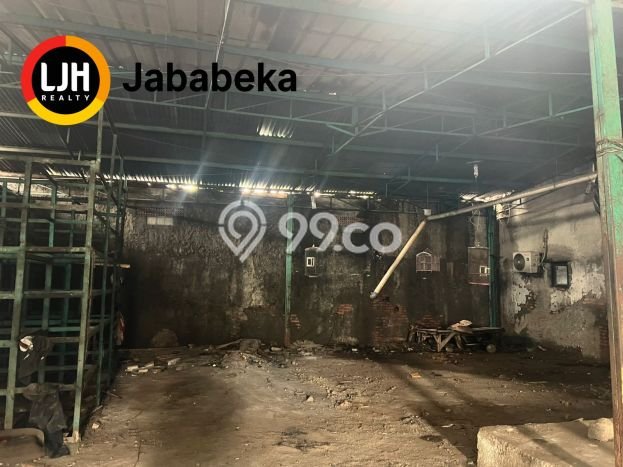 Gudang untuk Disewa di Pusat Bekasi Luas Bangunan 319m2 Gudang untuk Disewa di Pusat Bekasi Luas Bangunan 319m2