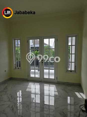 Dijual Rumah Luas Megah Dengan View Cantik di Jababeka, Bekasi Dijual Rumah Luas Megah Dengan View Cantik di Jababeka, Bekasi