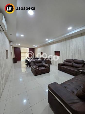 Unit Ruko Dijual di Bekasi LT 88m2 & LB 302m2 Unit Ruko Dijual di Bekasi LT 88m2 & LB 302m2
