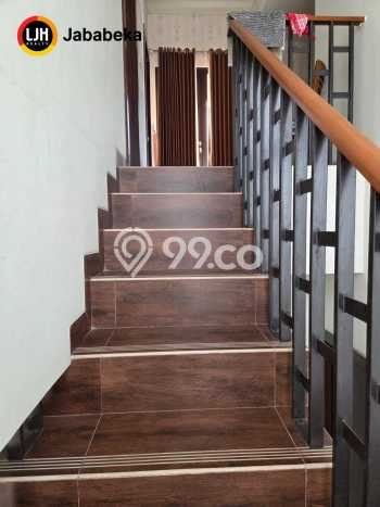 Rumah Modern Cantik 3 Kamar Bisa Langsung Pindah di Lippo Cikarang Rumah Modern Cantik 3 Kamar Bisa Langsung Pindah di Lippo Cikarang