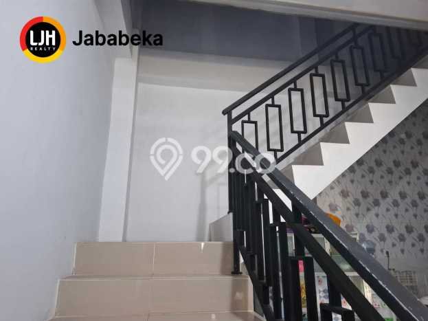 Dijual Hunian Rumah Terawat 3 KT di Jababeka, Bekasi Dijual Hunian Rumah Terawat 3 KT di Jababeka, Bekasi
