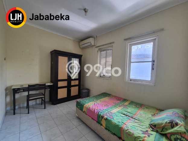 Kost Dijual di Jababeka dengan 20 KT dan Luas 396m2 Kost Dijual di Jababeka dengan 20 KT dan Luas 396m2