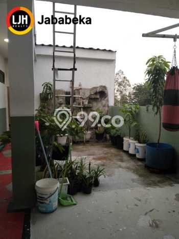 Unit Kost Dijual di Bekasi Spesifikasi 35 Kamar Tidur dan Area Ramai Unit Kost Dijual di Bekasi Spesifikasi 35 Kamar Tidur dan Area Ramai