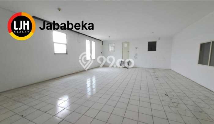 Unit Gudang Disewakan di Jababeka di Area Ramai & Strategis Unit Gudang Disewakan di Jababeka di Area Ramai & Strategis