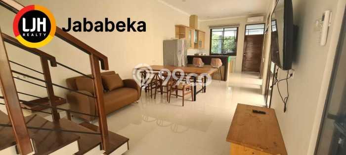 Lokasi strategis! Rumah siap huni dikontrakkan di Lippo Cikarang LB 450m2 Lokasi strategis! Rumah siap huni dikontrakkan di Lippo Cikarang LB 450m2