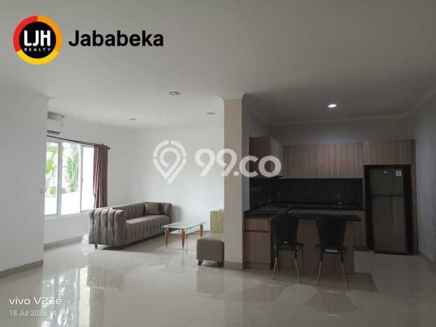 Disewakan Segera Rumah Kondisi Baik di Kawasan Lippo Cikarang, Cikarang Disewakan Segera Rumah Kondisi Baik di Kawasan Lippo Cikarang, Cikarang