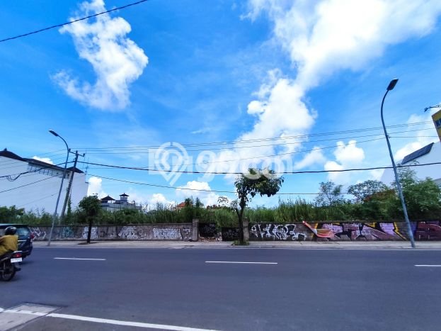 Kavling Tanah untuk Dijual di Dewi Sri, Badung, Luas 1620m2 Kavling Tanah untuk Dijual di Dewi Sri, Badung, Luas 1620m2