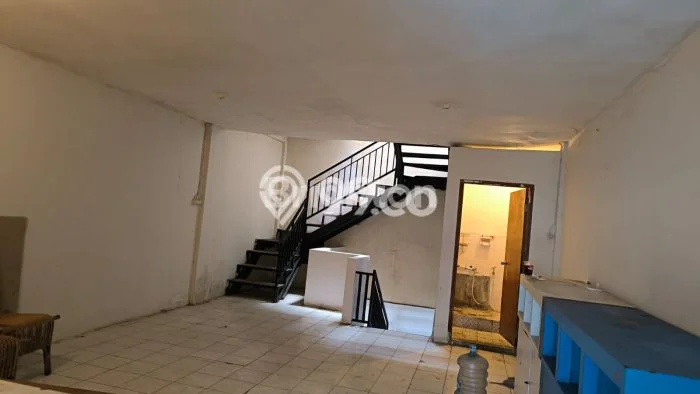 FOR RENT! Ruko di Dauhpuri Kelod Cocok untuk Bisnis 254m2 FOR RENT! Ruko di Dauhpuri Kelod Cocok untuk Bisnis 254m2