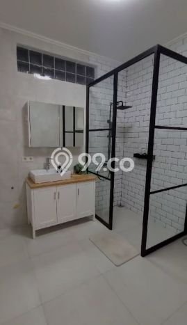 Ready to Use! Luxury House LT 400m2 Desain Elegan di Pondok Gede Ready to Use! Luxury House LT 400m2 Desain Elegan di Pondok Gede