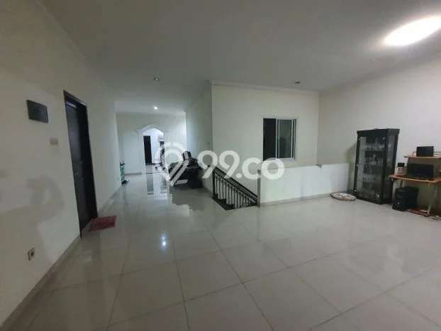 Ready to Use! Luxury House LT 304m2 Desain Modern di Pondok Gede Ready to Use! Luxury House LT 304m2 Desain Modern di Pondok Gede