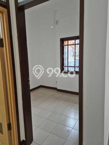Rumah Kontrakan Tangerang Selatan LT 120m2 LB 100m2 Area Villa Melati Mas Rumah Kontrakan Tangerang Selatan LT 120m2 LB 100m2 Area Villa Melati Mas