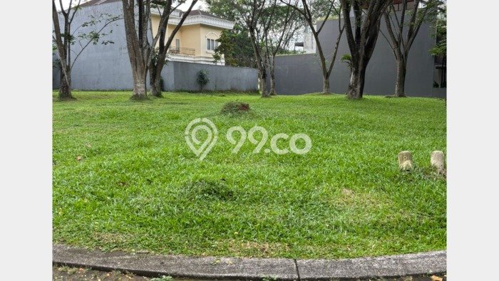Tanah di BSD, Tangerang Selatan Luas 588m2 Dijual Segera Tanah di BSD, Tangerang Selatan Luas 588m2 Dijual Segera