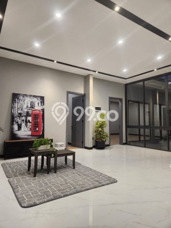 Rumah Luxury Modern Tanpa Renovasi di BSD Tangerang Rumah Luxury Modern Tanpa Renovasi di BSD Tangerang