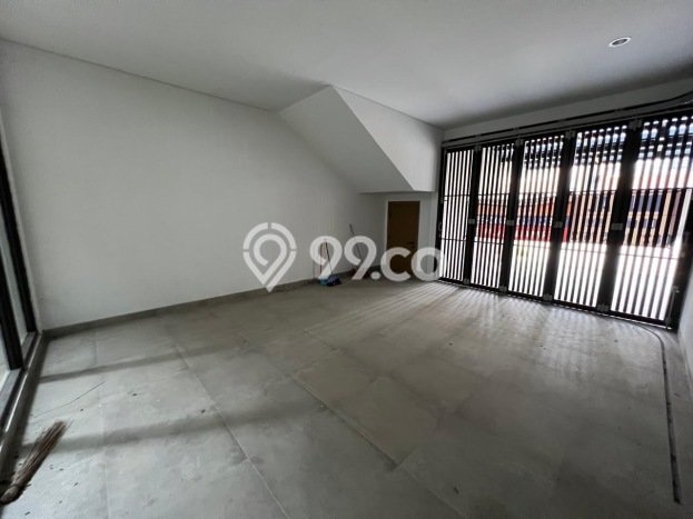 Siap Huni Rumah Mewah 4 Kamar di BSD Dekat ke Mana Pun Siap Huni Rumah Mewah 4 Kamar di BSD Dekat ke Mana Pun