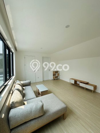 Rumah Mewah LB 720m2 Siap Huni Desain Elegan di Alam Sutera, Tangerang Rumah Mewah LB 720m2 Siap Huni Desain Elegan di Alam Sutera, Tangerang