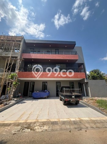 Dijual Rumah Mewah Megah Dengan View Eksklusif di Alam Sutera, Tangerang Dijual Rumah Mewah Megah Dengan View Eksklusif di Alam Sutera, Tangerang