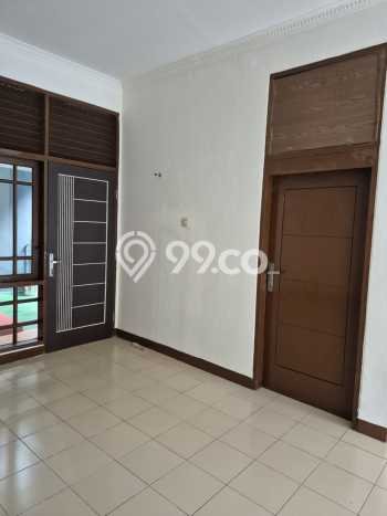 Rumah Kontrakan Tangerang Selatan LT 120m2 LB 100m2 Area Villa Melati Mas Rumah Kontrakan Tangerang Selatan LT 120m2 LB 100m2 Area Villa Melati Mas