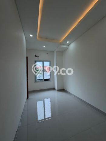 Rumah Strategis Minimalis Lb 140m2 di BSD, Tangerang Selatan Rumah Strategis Minimalis Lb 140m2 di BSD, Tangerang Selatan