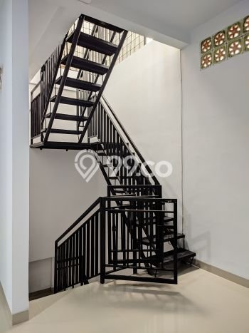 Rumah Modern 3 KT di Gading Serpong Tangerang Unfurnished Rumah Modern 3 KT di Gading Serpong Tangerang Unfurnished