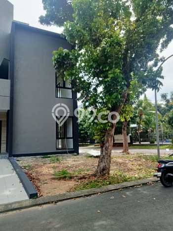 Dijual Rumah Mewah Elegan Dengan View Eksklusif di Alam Sutera, Tangerang Dijual Rumah Mewah Elegan Dengan View Eksklusif di Alam Sutera, Tangerang